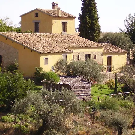 Azienda Agrituristica Biologica Il Querceto Αγία Σεβερίνα