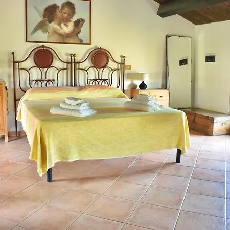Azienda Agrituristica Biologica Il Querceto Farm stay Santa Severina