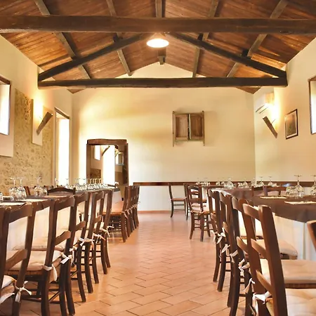 Azienda Agrituristica Biologica Il Querceto Farm stay