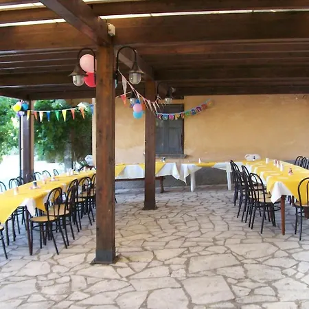 Κατάλυμα σε φάρμα Azienda Agrituristica Biologica Il Querceto Αγία Σεβερίνα