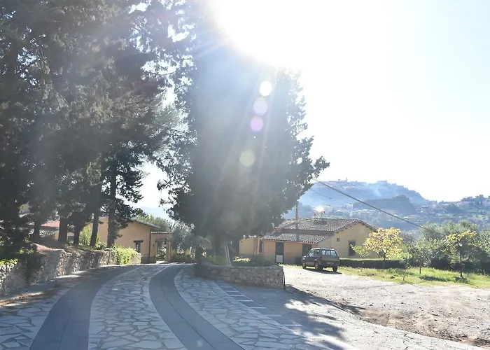 Azienda Agrituristica Biologica Il Querceto *