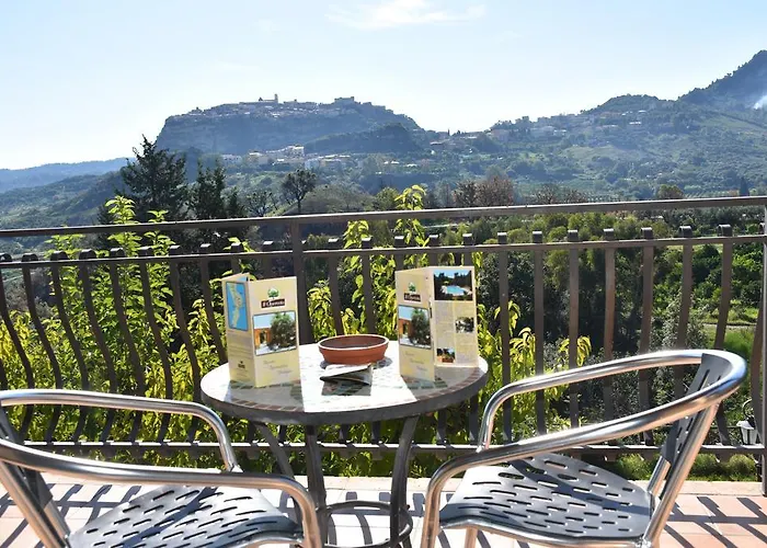 Azienda Agrituristica Biologica Il Querceto בית חווה Santa Severina